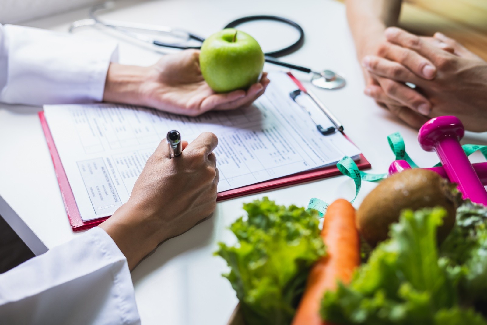 emotional eating and weight loss coach makes custom plan